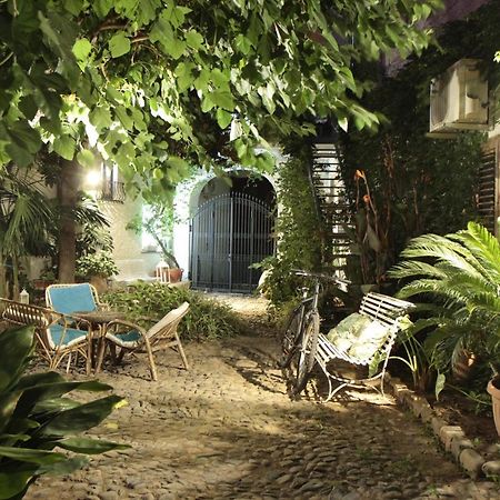 B&B Essenza Pula Kültér fotó